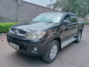 Toyota Hilux 2010 Black