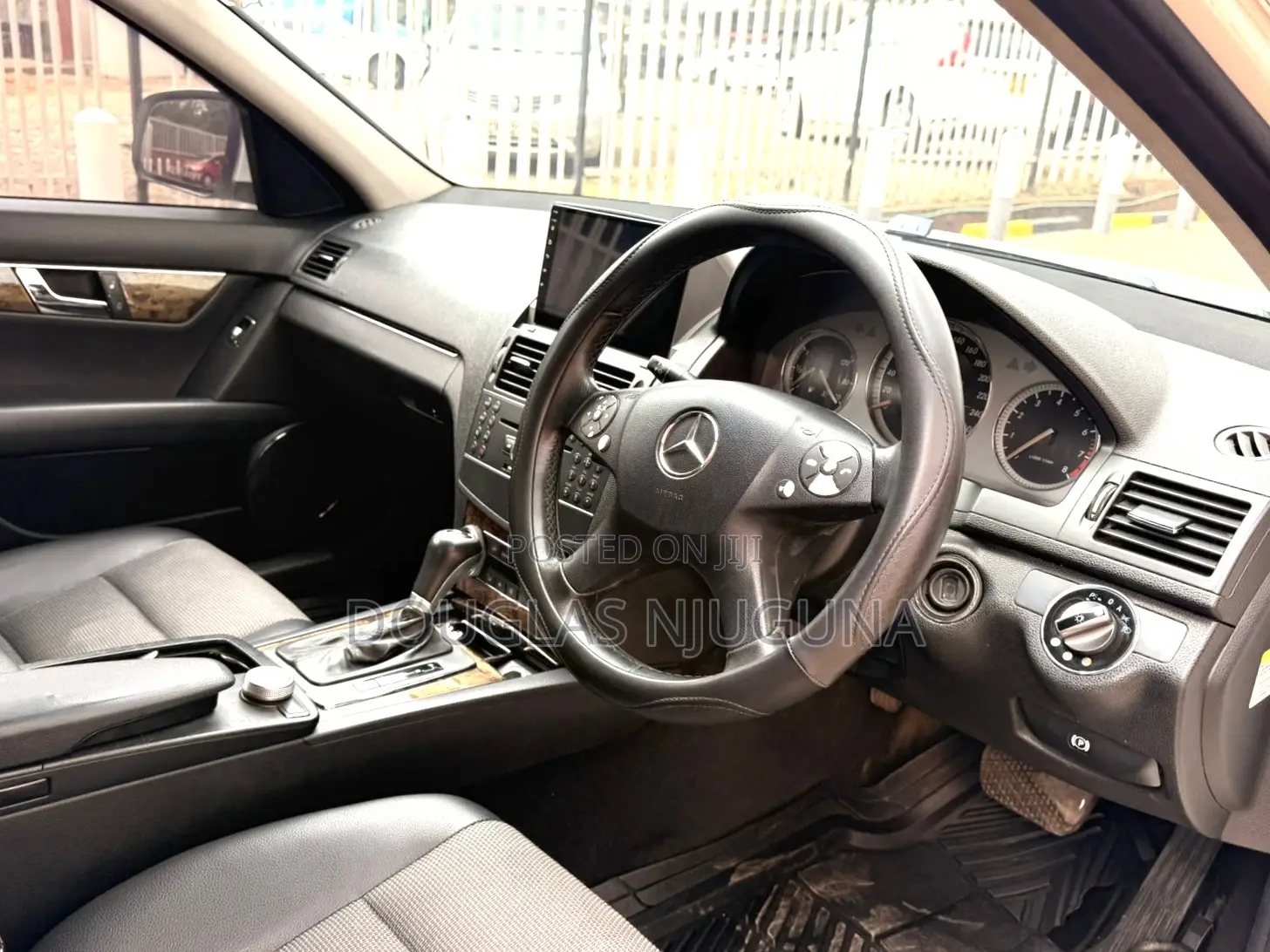 Mercedes-Benz C200 2008 White