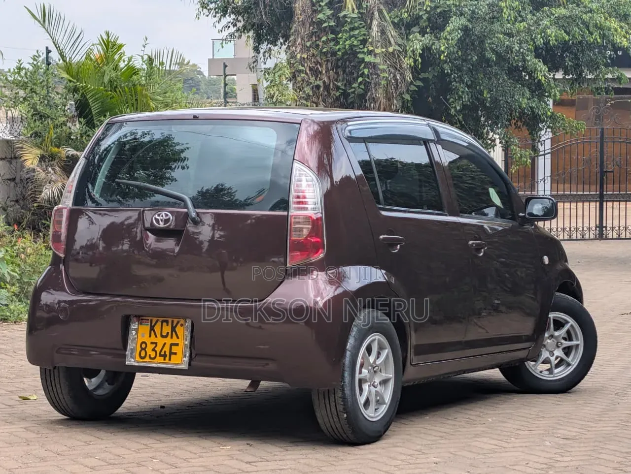 Toyota Passo 2009 Brown
