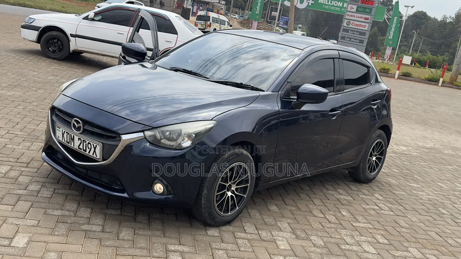 Mazda Demio 2016 Blue