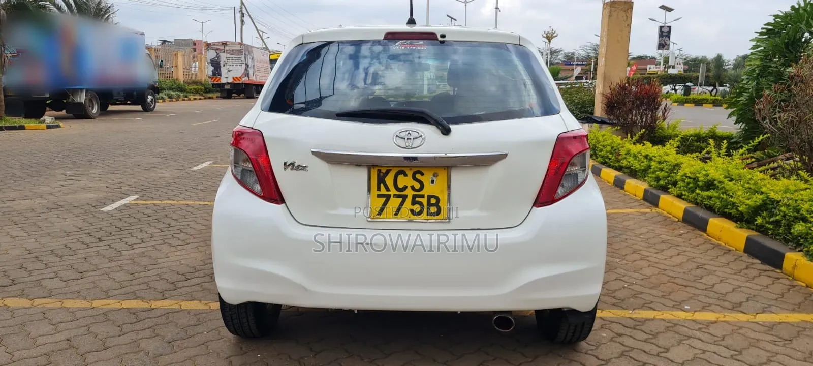 Toyota Vitz 2012 Pearl