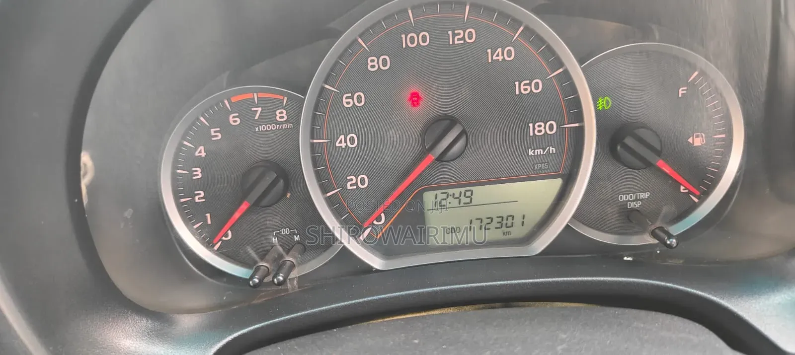 Toyota Vitz 2012 Pearl
