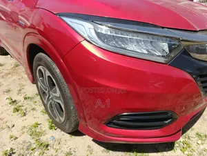 Honda Vezel 2019 Red