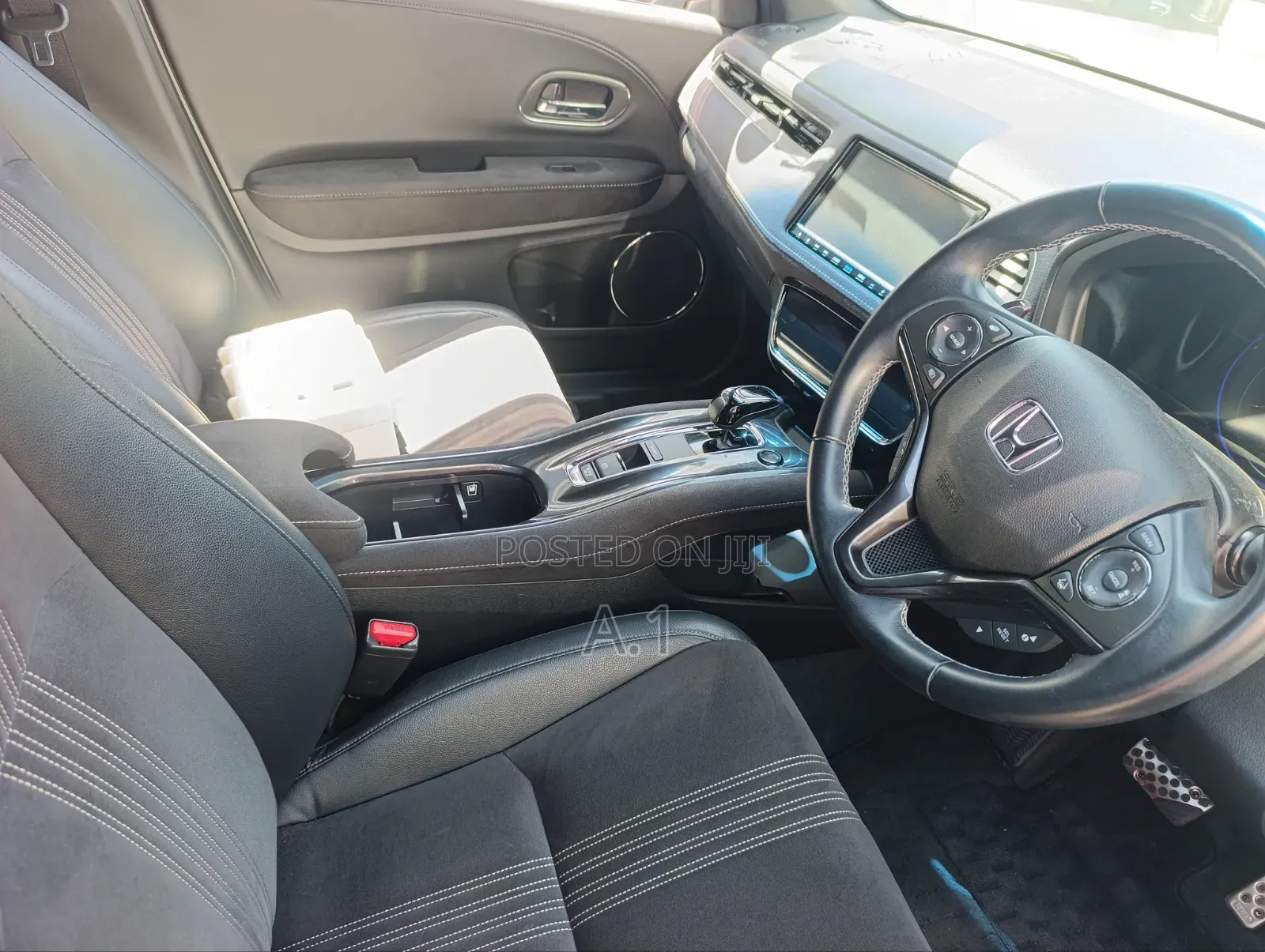 Honda Vezel 2019 Red