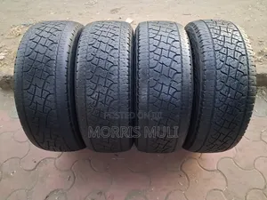 235/65r17 Pirelli
