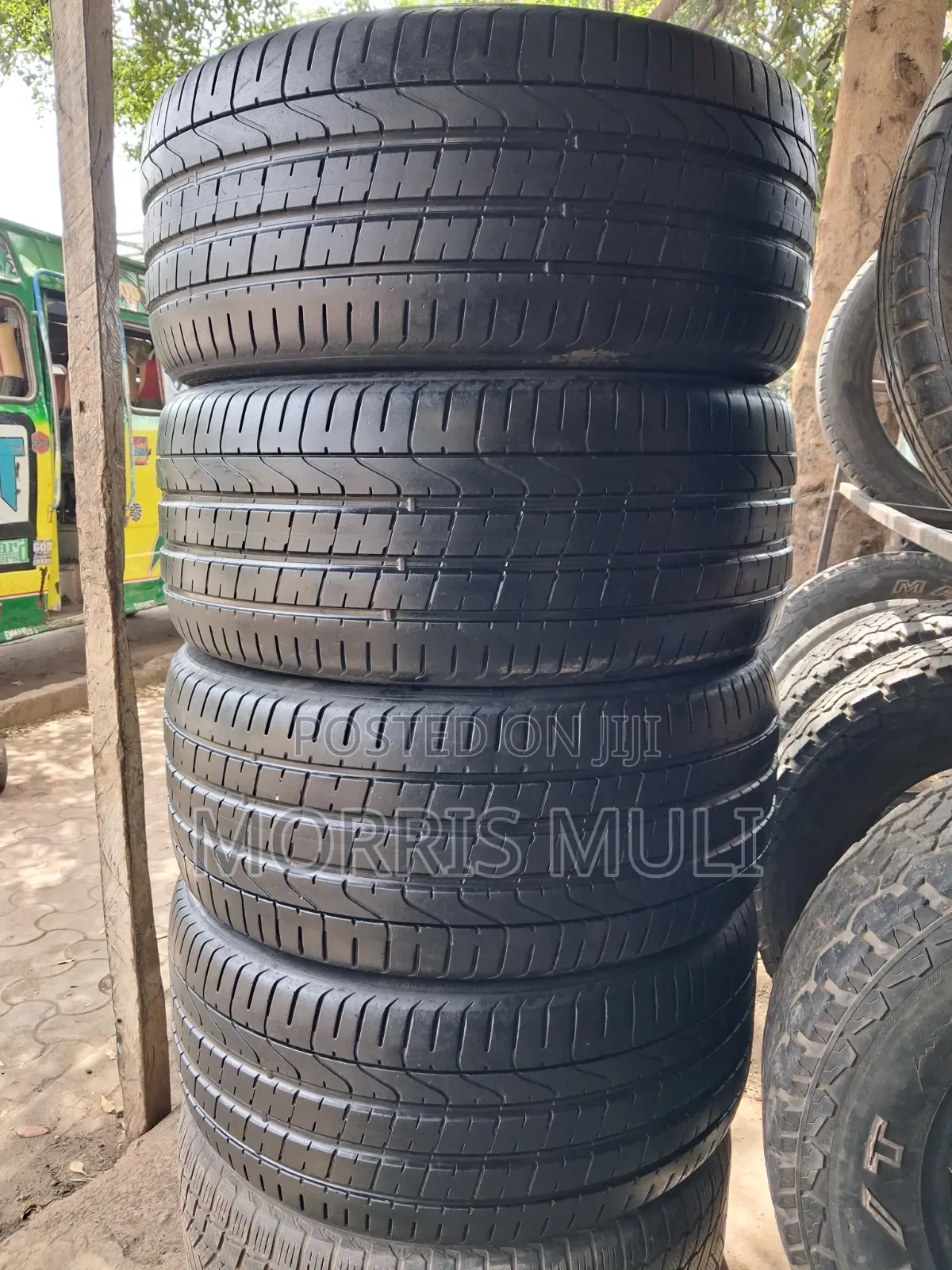 285/35r22 Pirelli