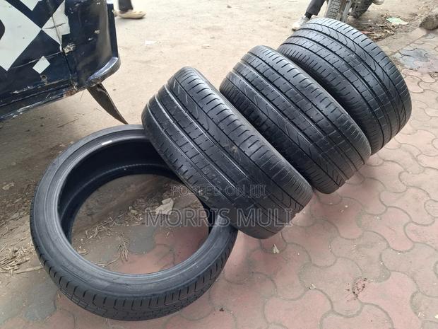 285/35r22 Pirelli - thumbnail 3