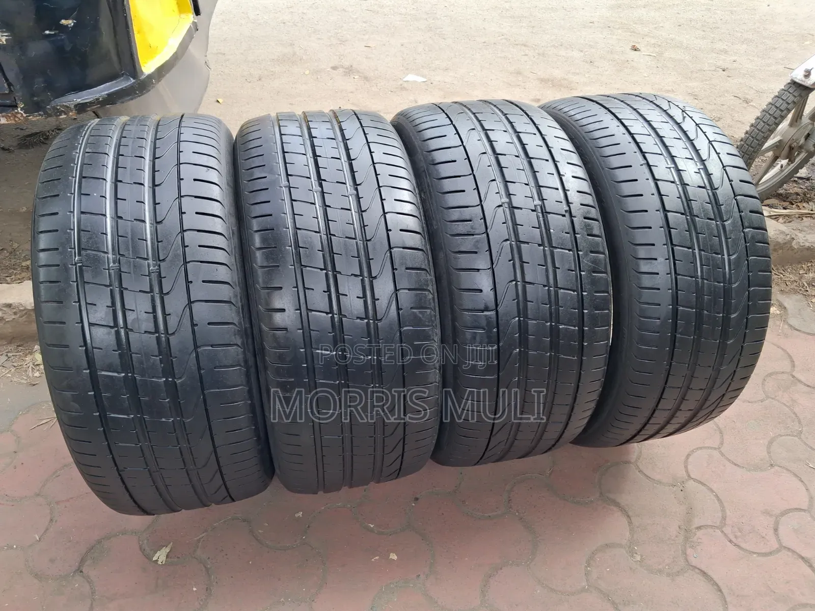 285/35r22 Pirelli