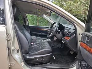 Subaru Outback 2010 Silver