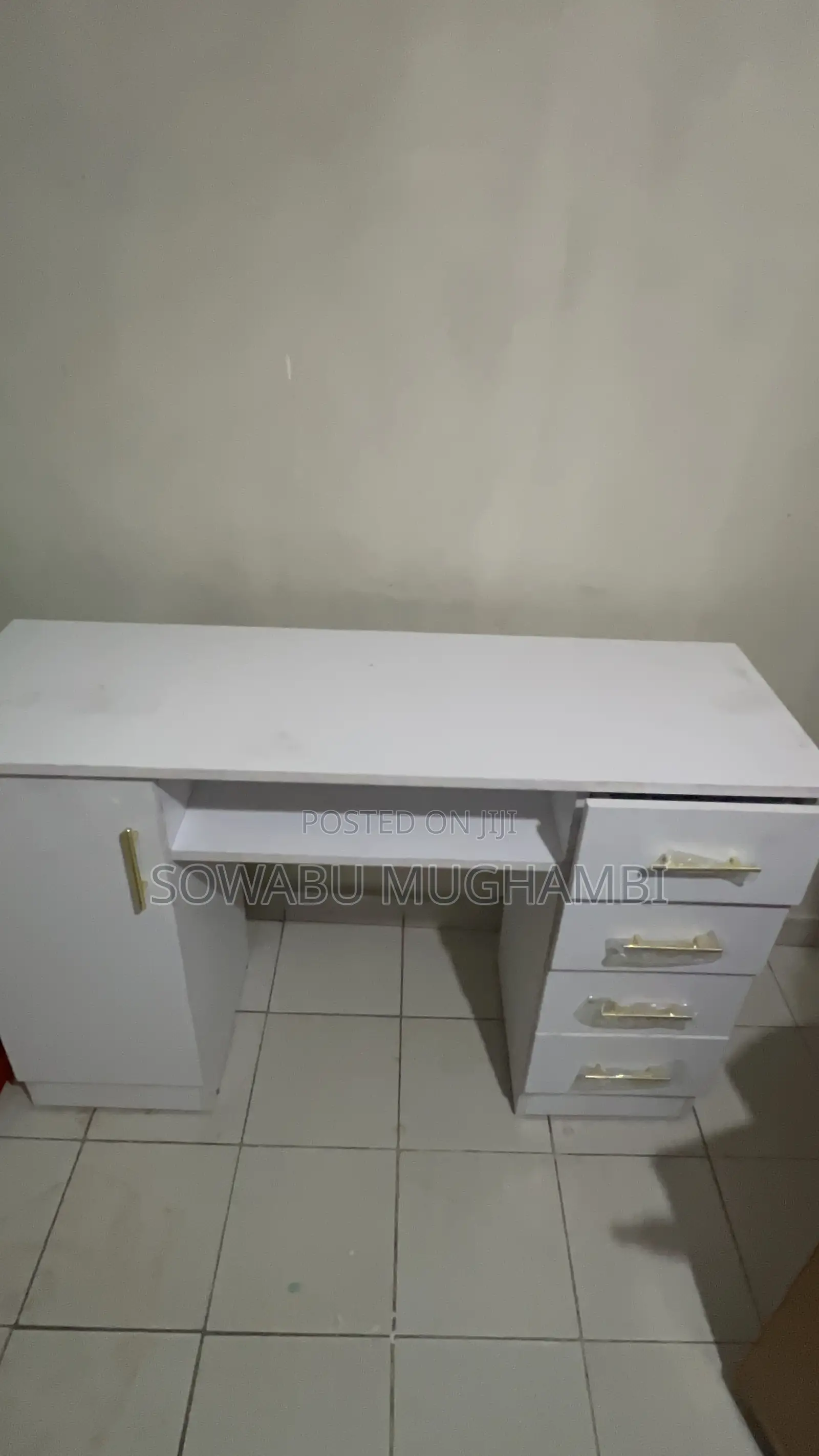 Manicure Table (Good Nail Manicure Table) With Both Sides Drawers
