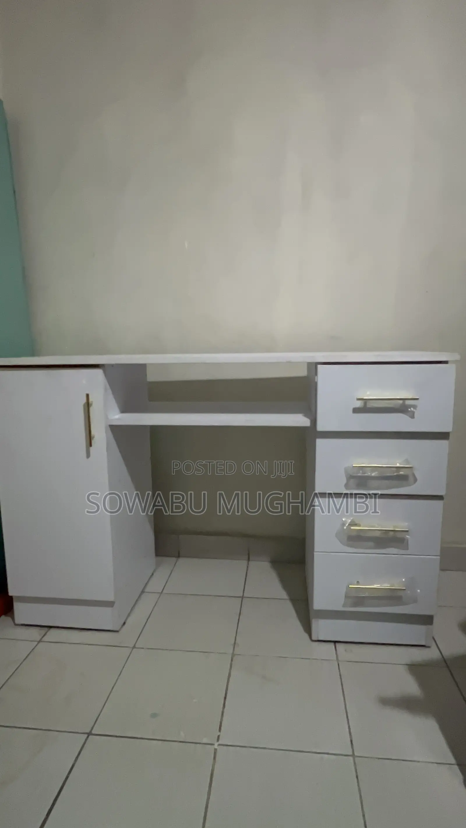 Manicure Table (Good Nail Manicure Table) With Both Sides Drawers