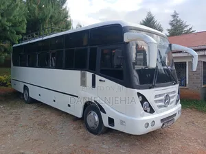 Mercedes-Benz Tourismo 2017 White