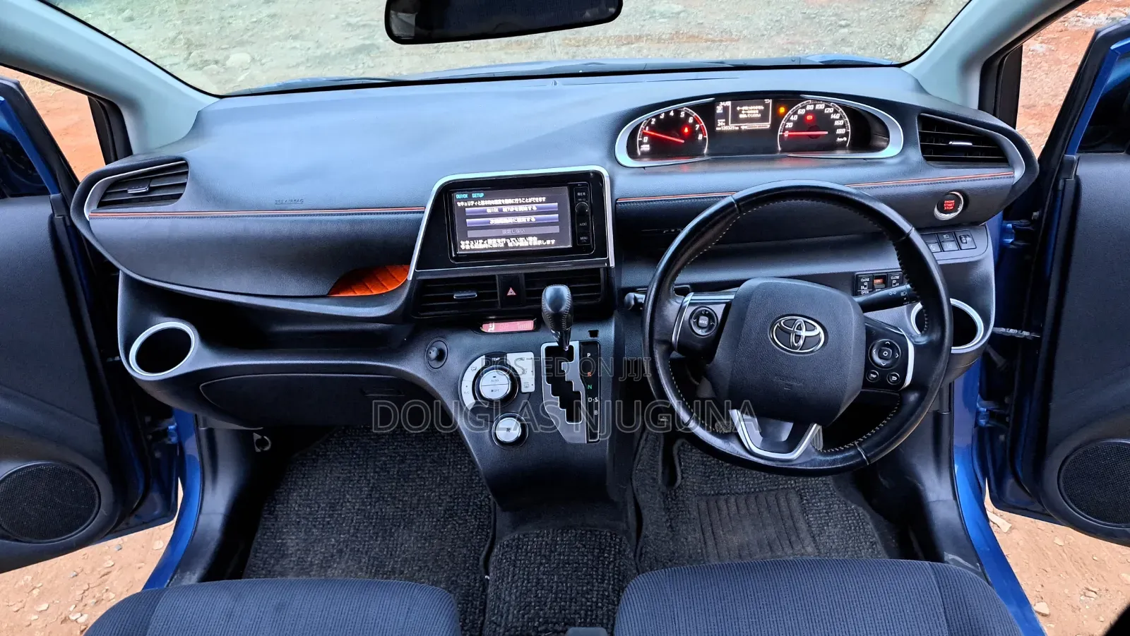 Toyota Sienta 2015 Blue