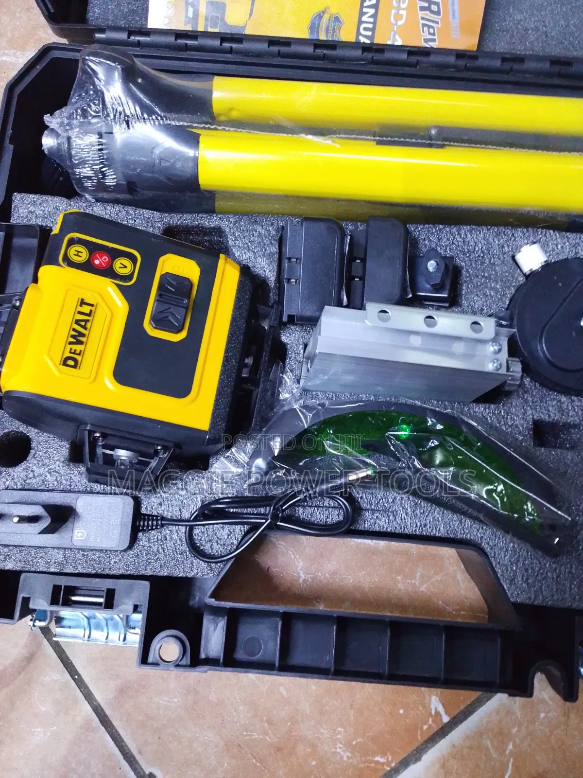 Good Quality and Affordable 5000mah Dewalt Loser Level