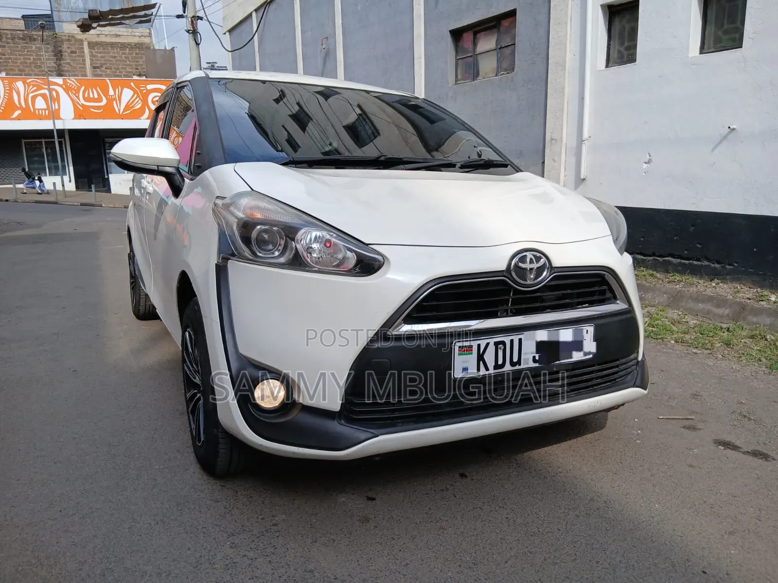 Toyota Sienta 2020 White