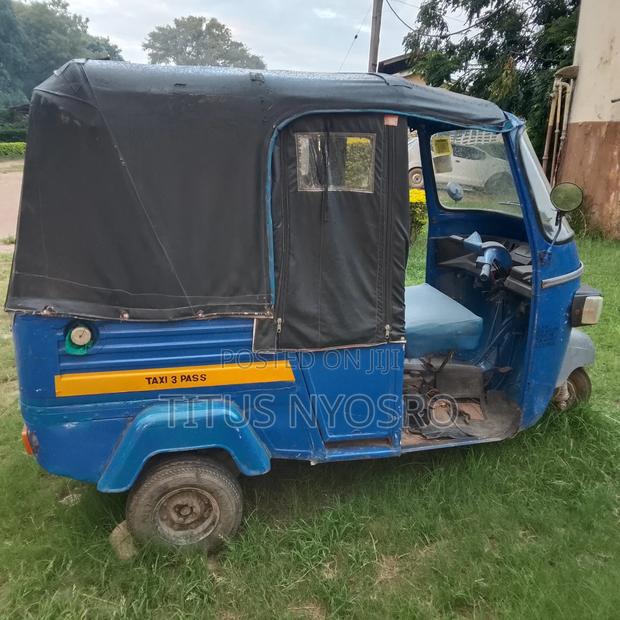 Piaggio 2016 Blue - thumbnail 9