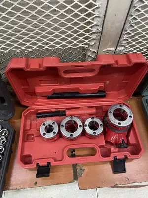 Manual Ratchet Pipe Threader Kit