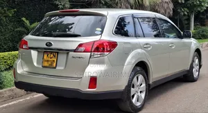 Subaru Outback 2010 Silver