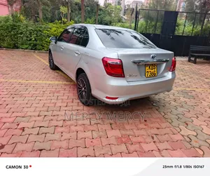 Toyota Axio 1.5 Hybrid 2WD 2017 Silver