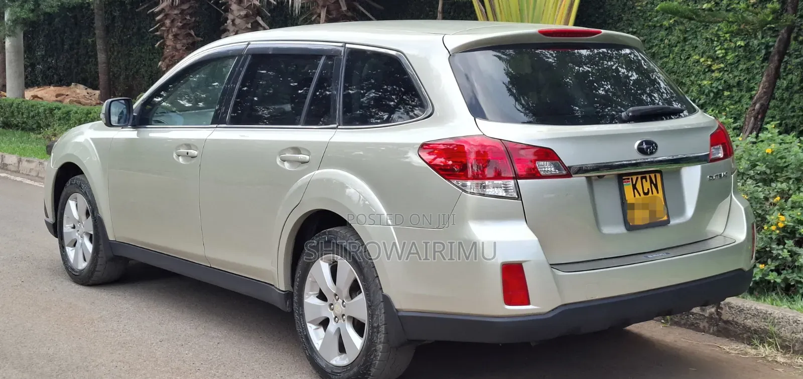 Subaru Outback 2010 Silver