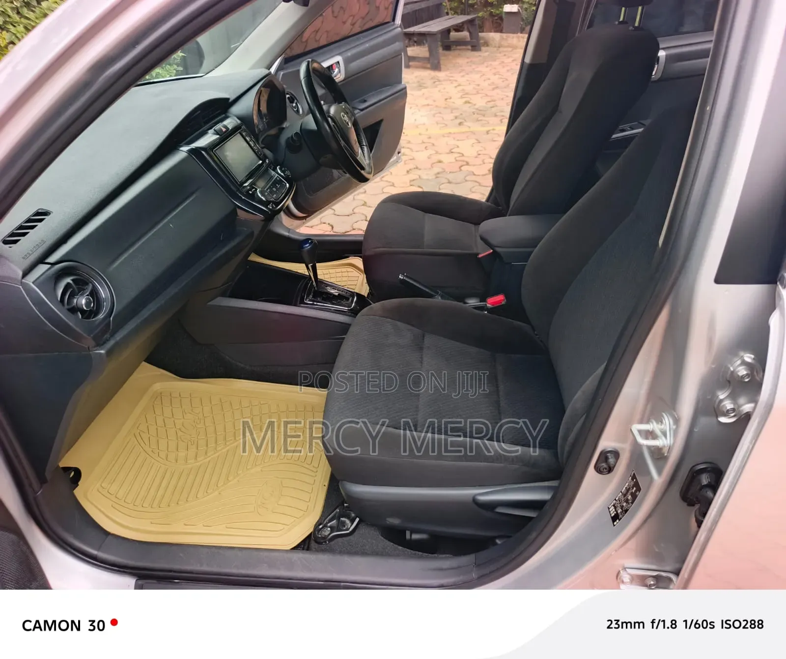 Toyota Axio 1.5 Hybrid 2WD 2017 Silver
