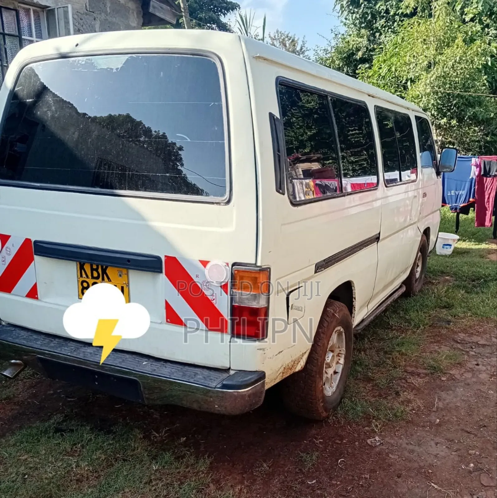 Nissan Caravan (Urvan) 2012 White