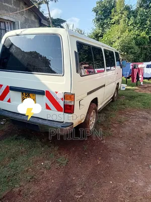 Nissan Caravan (Urvan) 2012 White