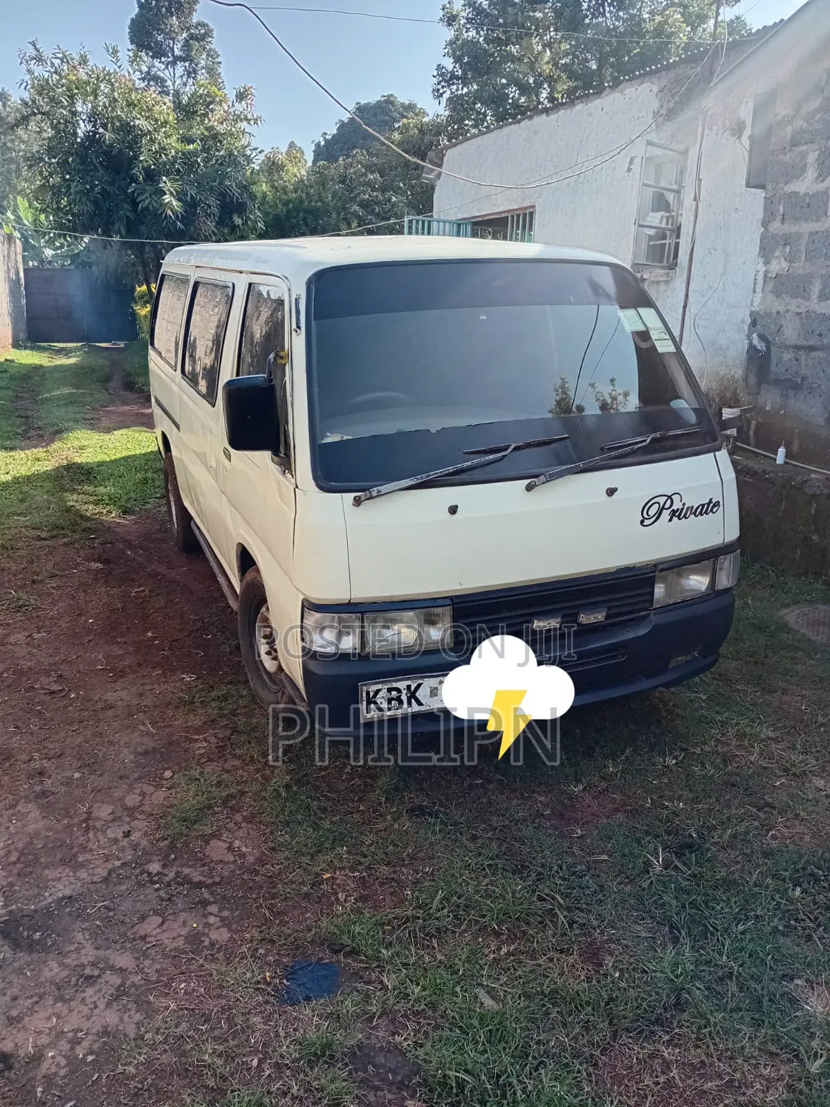 Nissan Caravan (Urvan) 2012 White