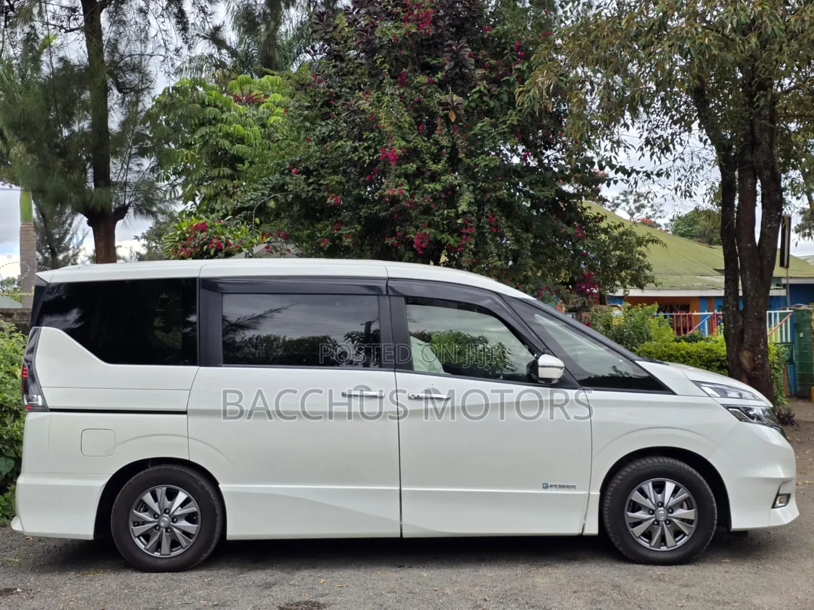 Nissan Serena 2019 White