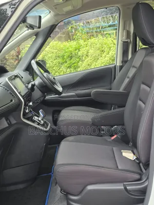 Nissan Serena 2019 White