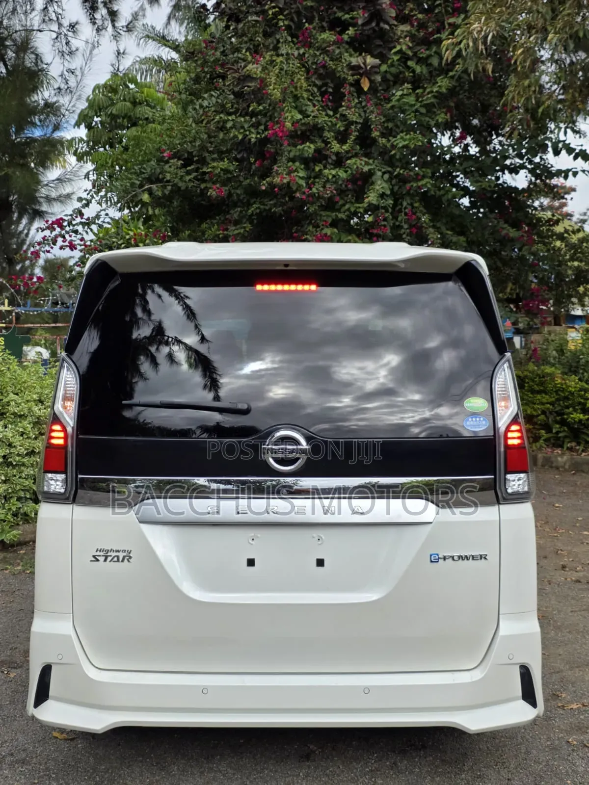 Nissan Serena 2019 White