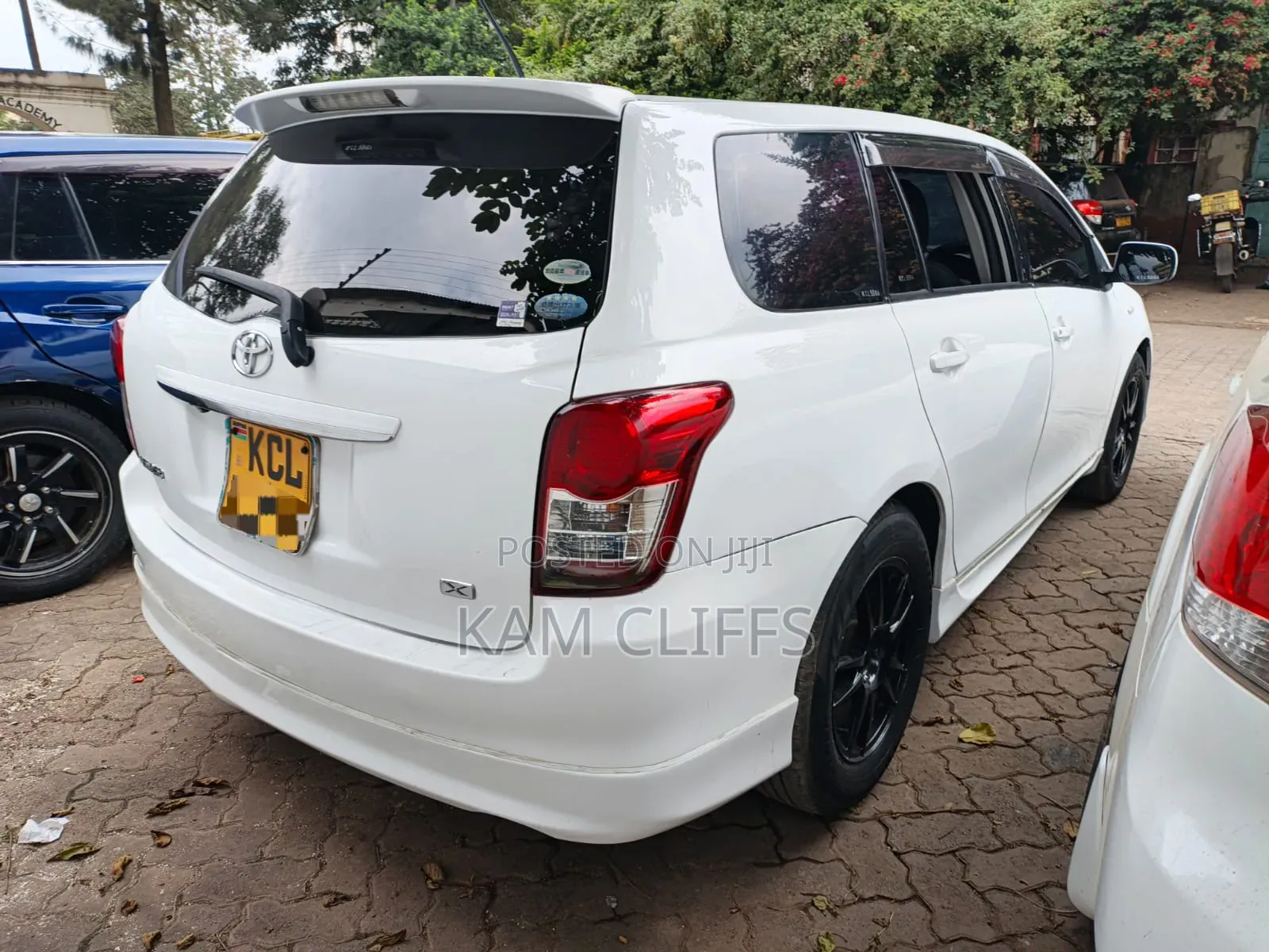 Toyota Corolla Fielder 2010 White
