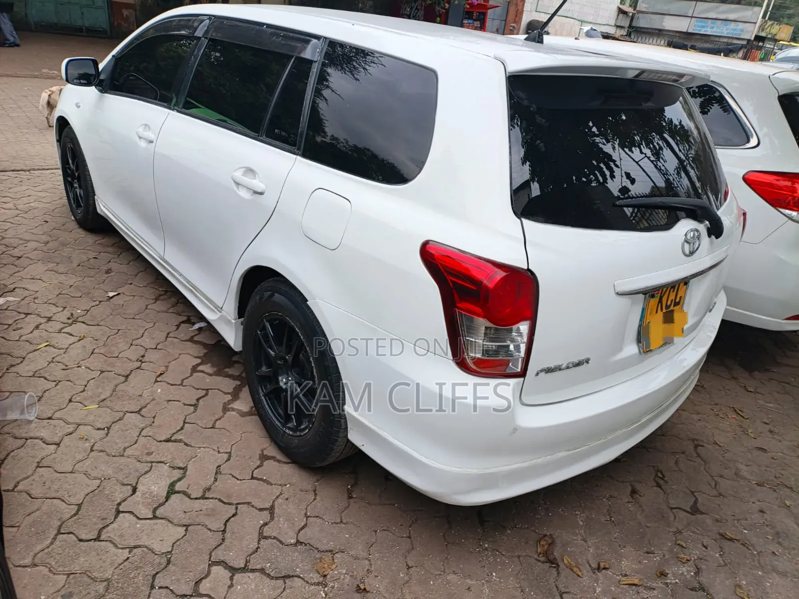Toyota Corolla Fielder 2010 White