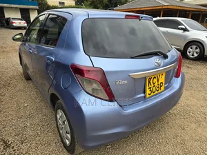 Toyota Vitz 2012 Blue