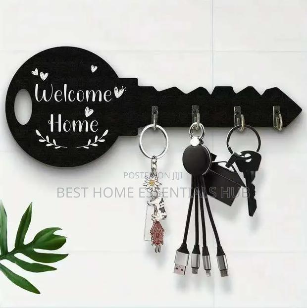 *Wall Mounted Decorative Wooden Key Organize