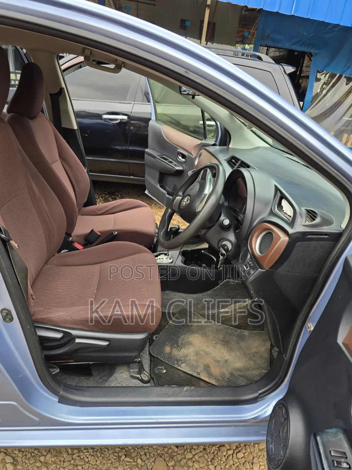 Toyota Vitz 2012 Blue