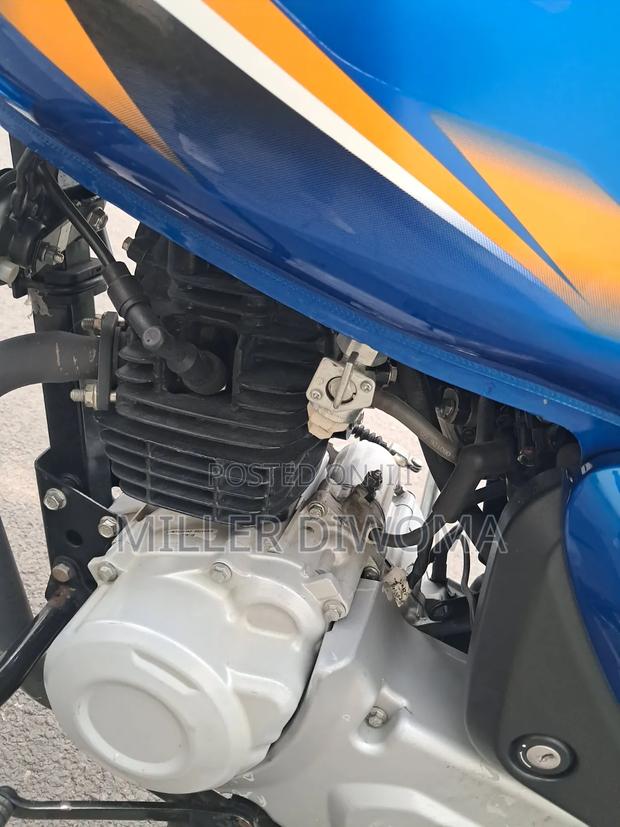 Bajaj Boxer 125 2025 Blue - thumbnail 5