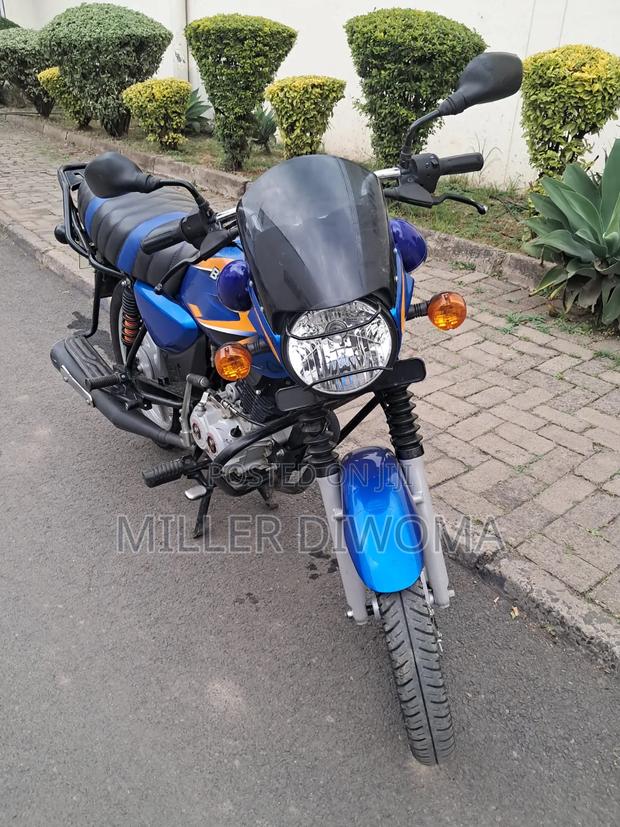Bajaj Boxer 125 2025 Blue - thumbnail 10