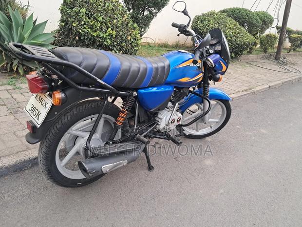 Bajaj Boxer 125 2025 Blue - thumbnail 14