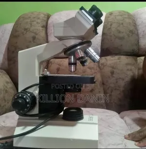 Microscope