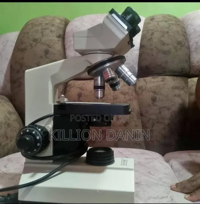 Microscope