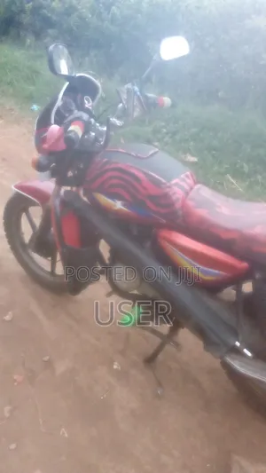Bajaj Boxer 2022 Red