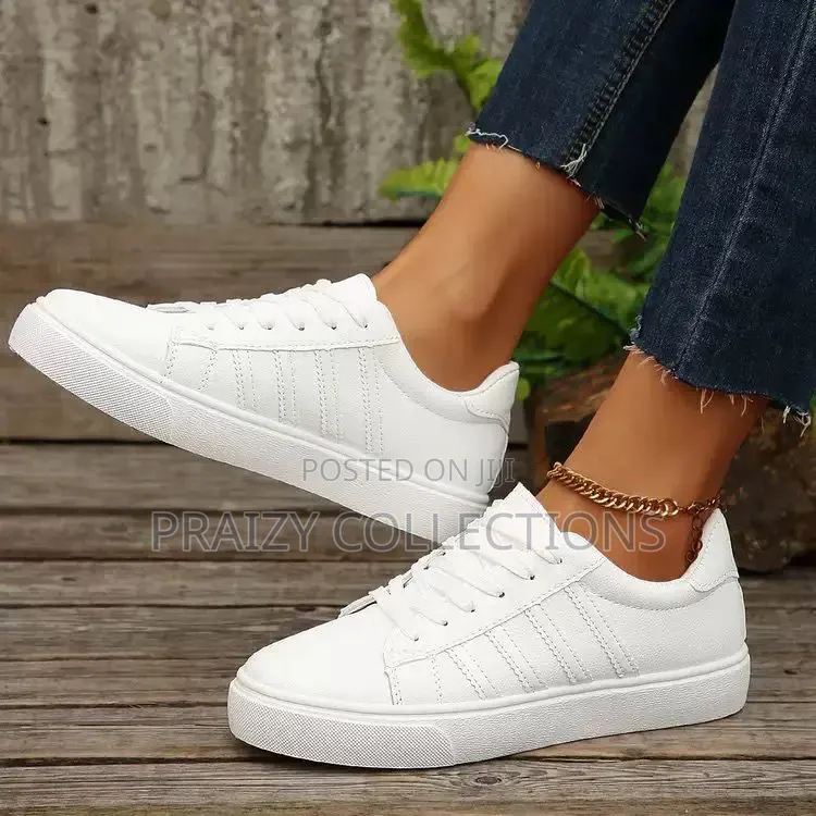 Classic Women Sneakers
Sizes 37-43