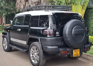 Toyota FJ Cruiser 2012 Matt Black