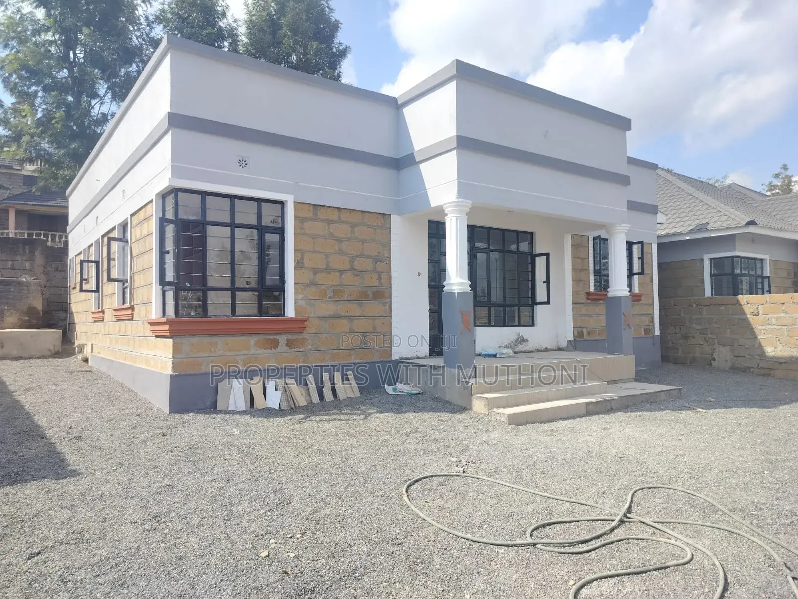 3bdrm Bungalow in Nkoroi for sale