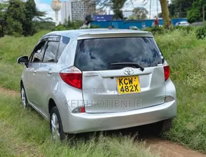 Toyota Ractis 2012 Silver