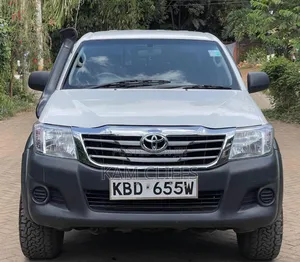 Toyota Hilux 2.5 D-4D Double Cab 2008 White