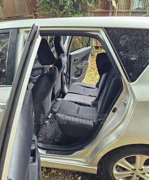 Subaru Trezia 2011 Silver