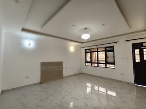 5bdrm Maisonette in Nkoroi for sale
