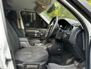 Land Rover Discovery 2013 Pearl